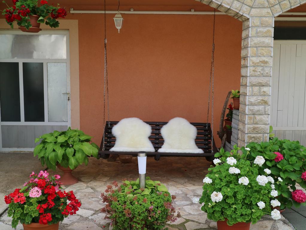 Apartment Luka Kuterevo Luaran gambar
