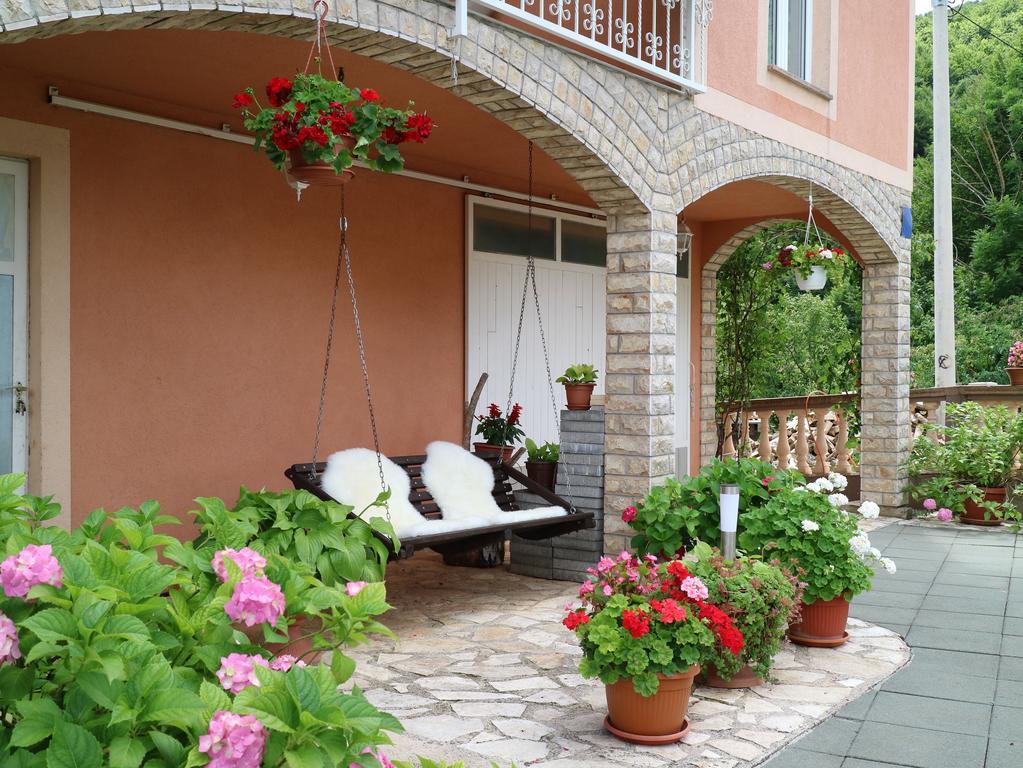 Apartment Luka Kuterevo Luaran gambar